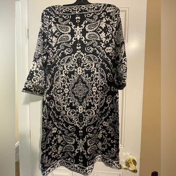 WinterSilks Black and White Silk Dress - Picture 4 of 4